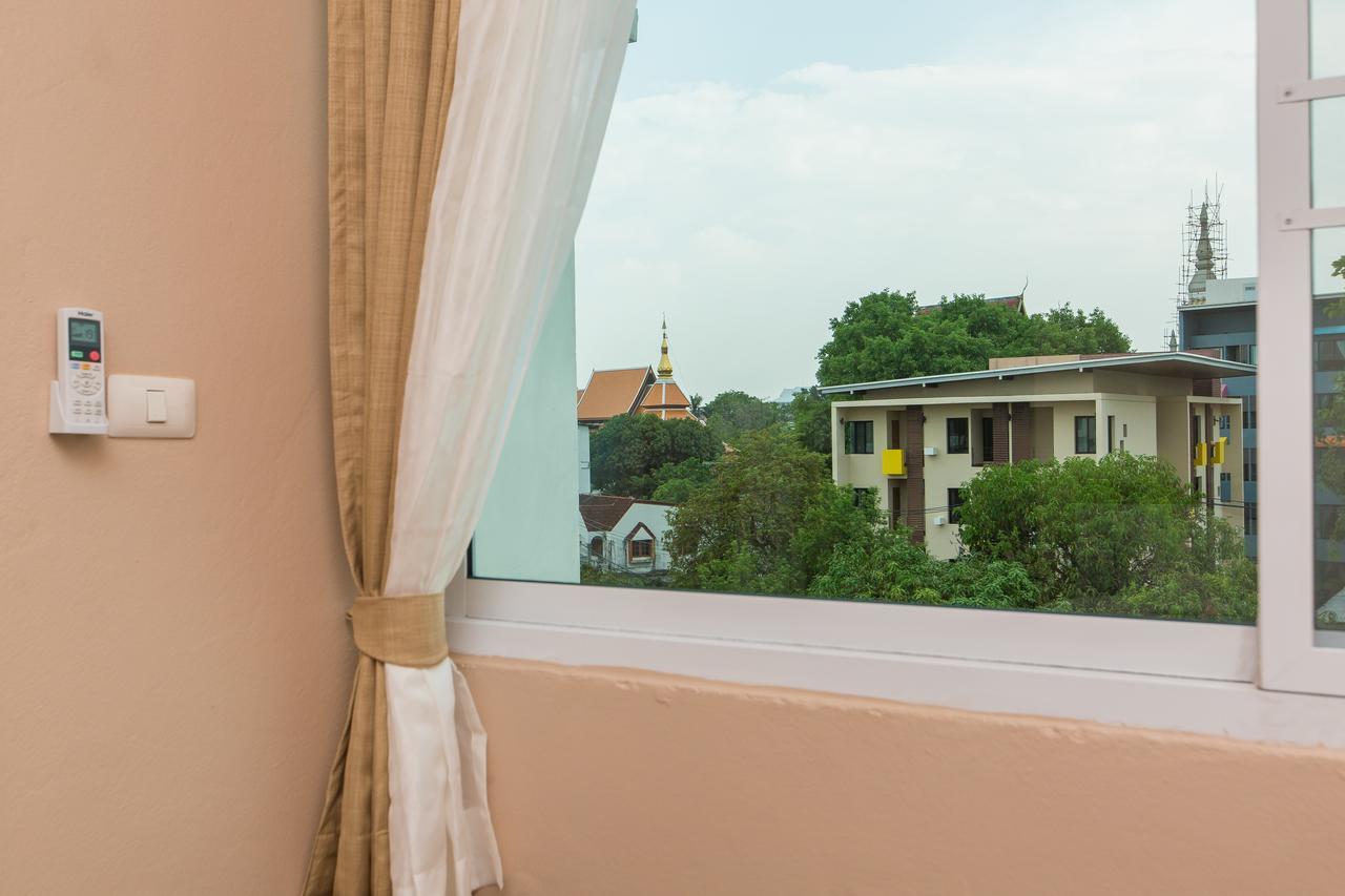 Habitat Hotel Чиангмай Екстериор снимка